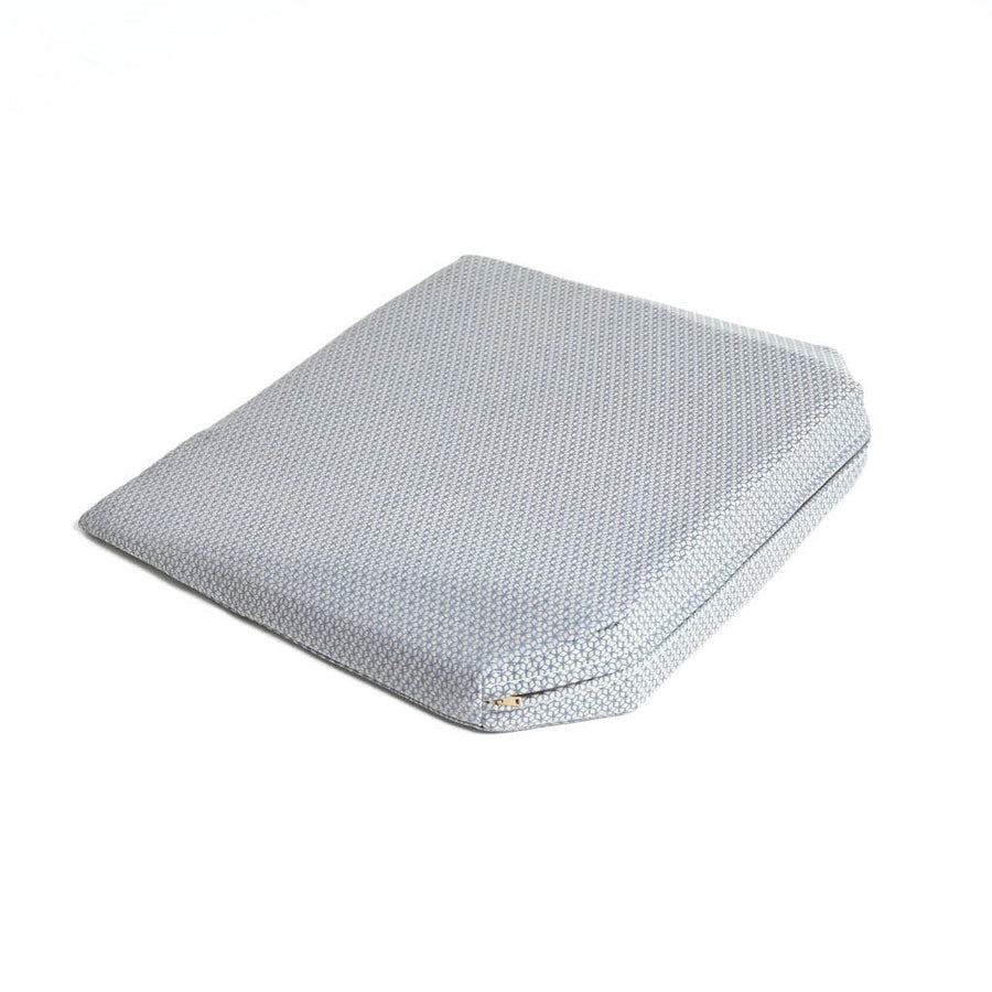 Car seat wedge cushion - grey